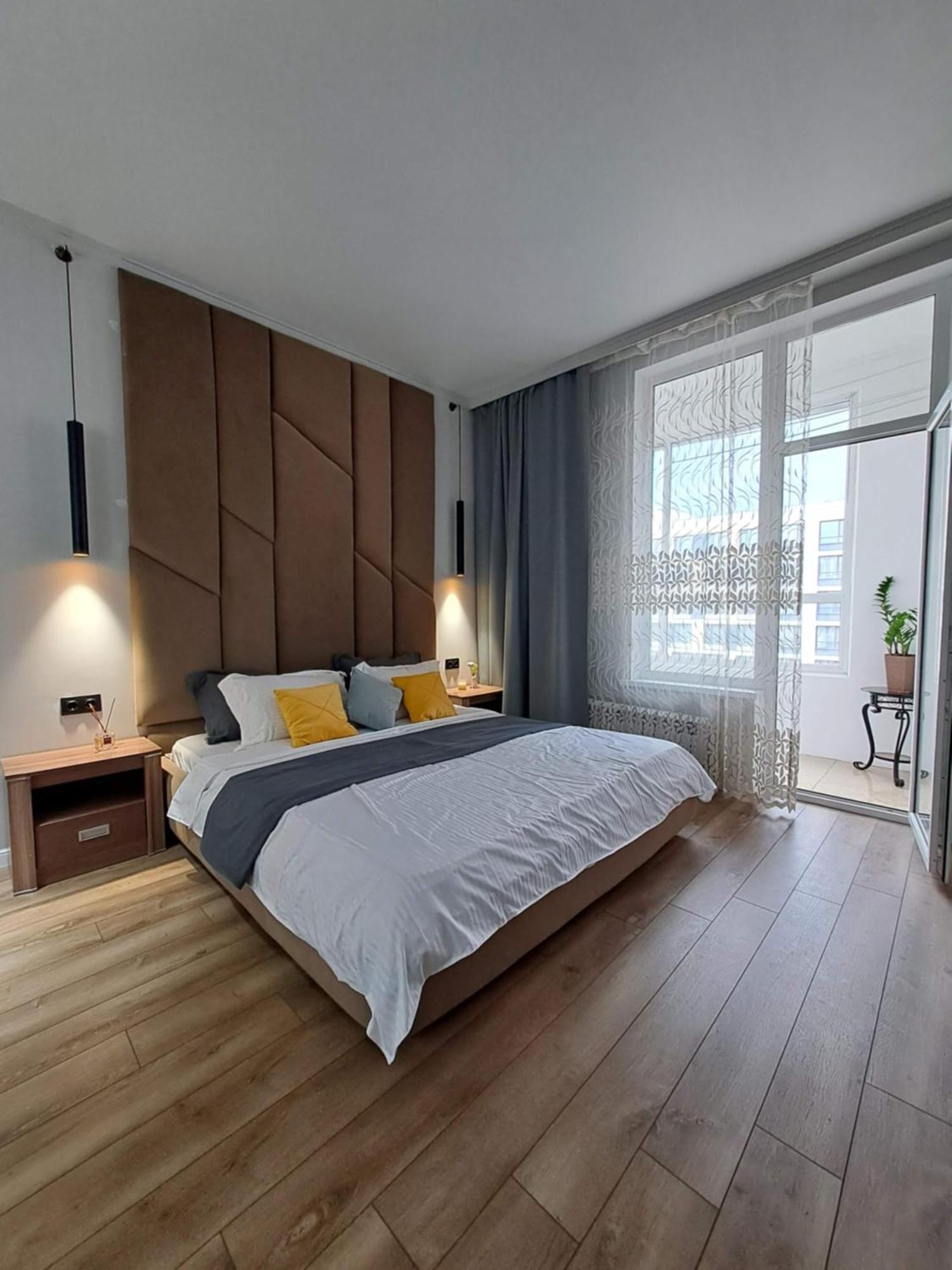 Apartment Lux 2х комнатная за шатыром